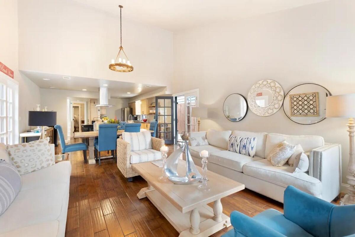Elegant Beach Living, Just Blocks To The Sand هونتينغتون بيتش، أورانج، كاليفورنيا المظهر الخارجي الصورة